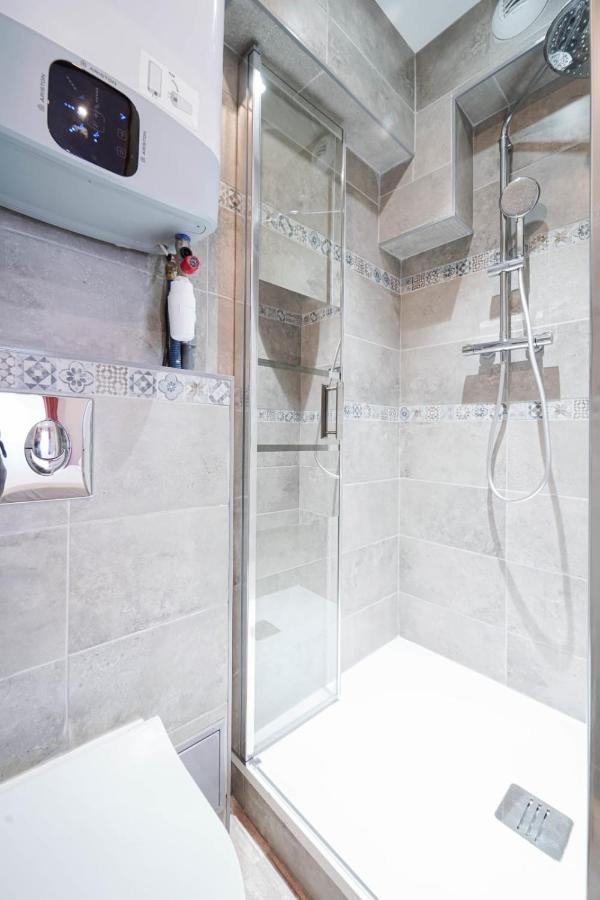 Appartement Quartier Montmartresaint Lazarelafayette Parijs